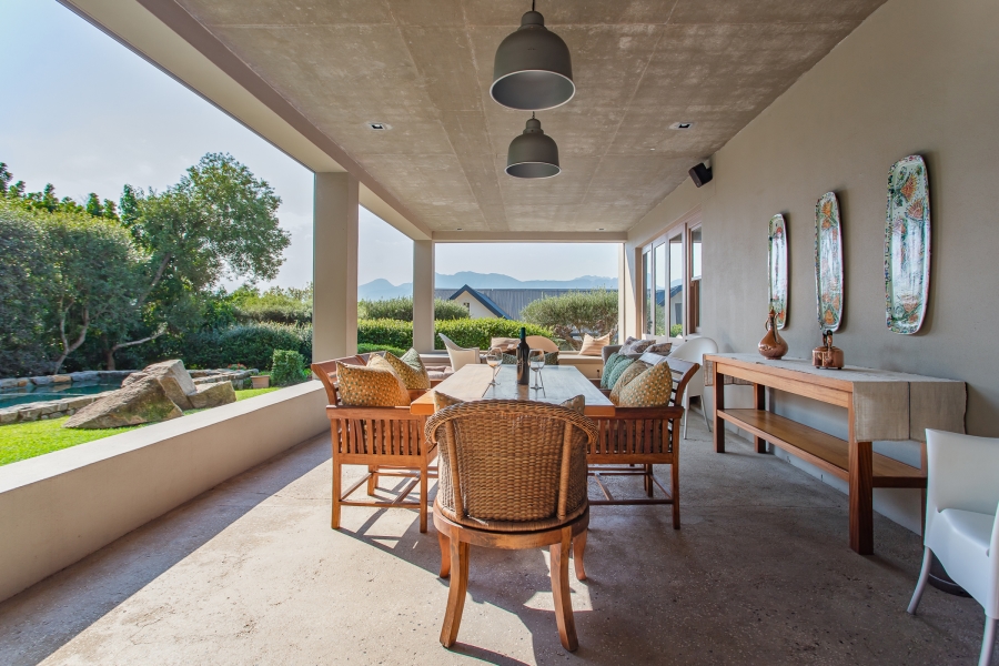 4 Bedroom Property for Sale in Lemoenkloof Western Cape